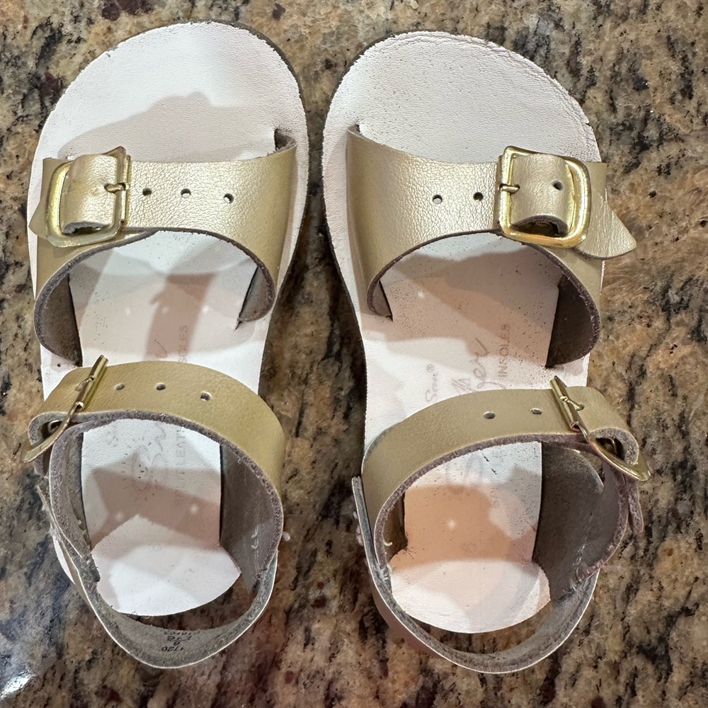 Sun San Surfer Gold Kids Sandals - Size 6